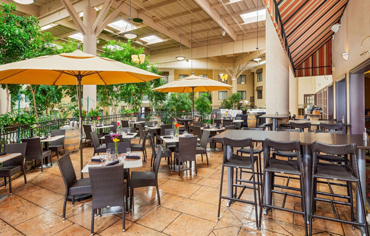 Concord Plaza Hotel Dış mekan fotoğraf