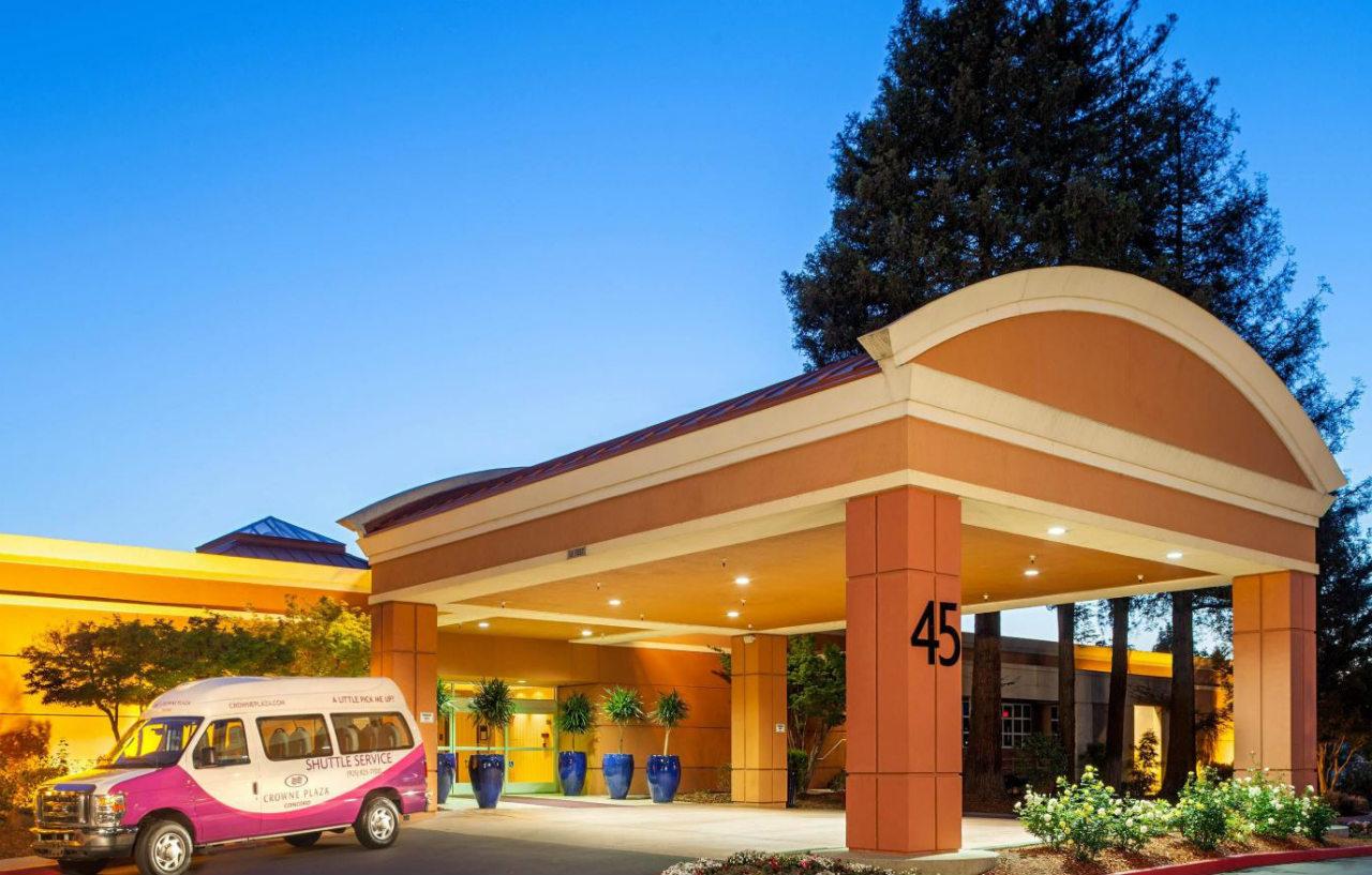 Concord Plaza Hotel Dış mekan fotoğraf